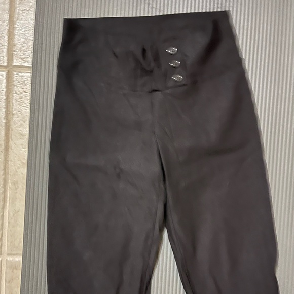 Pull on dress pants. Boot cut - Picture 3 of 4
